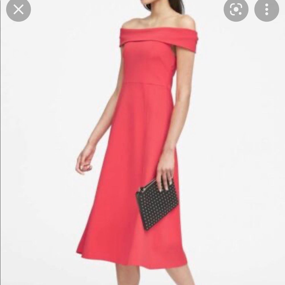 NWOT- Banana Republic Pointe off the shoulder midi dress. coral. Sz. 2
